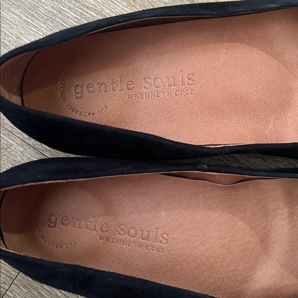 Gentle Souls by Kenneth Cole Black Suede Eugene Travel Ballet Flats size 10 - Picture 7 of 10